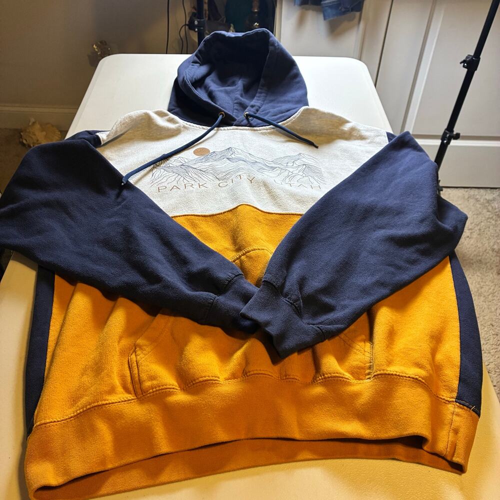 Mountaincore Prairie Mountain Park City Utah Hoodie Colorblock Pullover Men's L